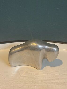 VINTAGE HOSELTON ALUMINUM CHROME BUFFALO BISON SCULPTURE #318 METAL ANIMAL